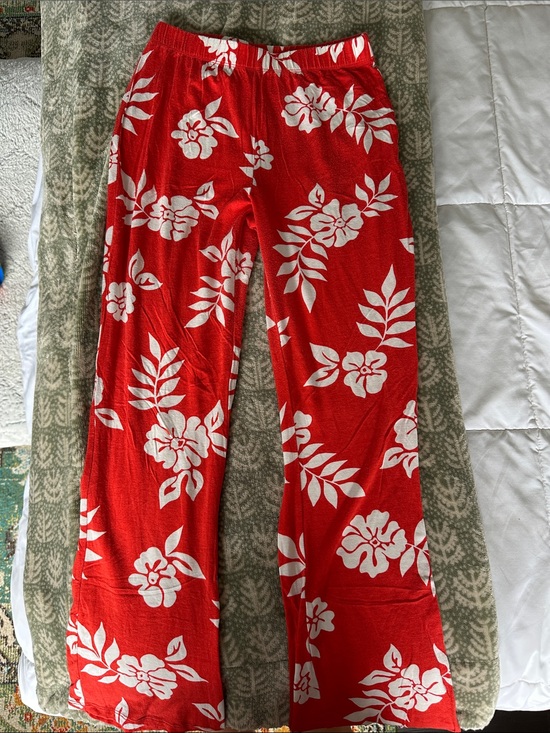 Billabong Pants - Billabong Red Floral Lounge Pants